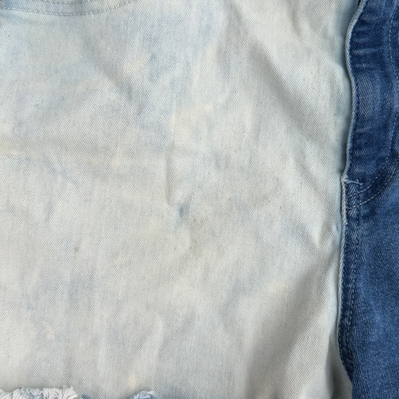 Guess jeans Two-Tone Denim Women Shorts size 28 - Picture 4 of 6